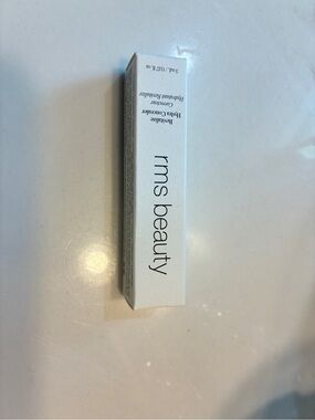 RMS Beauty Hydra Revitalize Concealer